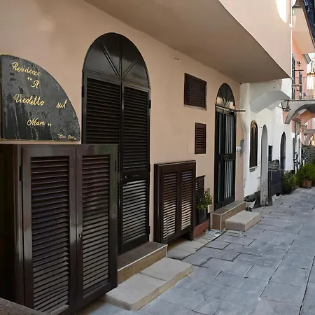 Hotel apartamentowy Il Vicoletto Sul Mare *